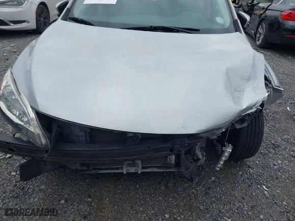 2014 Nissan Sentra SV with VIN 3N1AB7AP4EY214346, listed as a IAAI auction lot 41693741 with 88,900 mi miles. Bid and sale history available at carsss.com. Image 6.