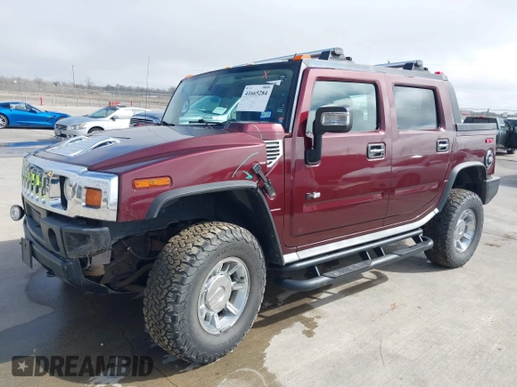 2006 Hummer H2 with VIN 5GRGN22U66H104237, listed as a IAAI auction lot 41665284 with 61,984 mi miles. Bid and sale history available at carsss.com. Image 2.