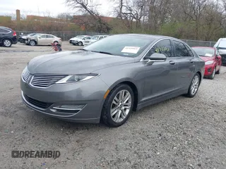 2014 Lincoln MKZ with VIN 3LN6L2GK2ER818577, listed as a IAAI auction lot 41929913 with 185,062 mi miles. Bid and sale history available at carsss.com. Image 19.