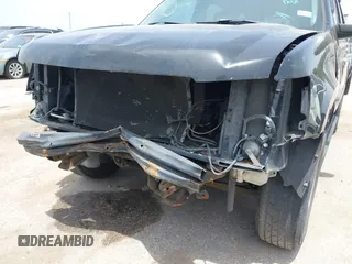 2008 Chevrolet Tahoe 3LT z VIN 1GNFC13088R137897, wystawiony jako IAAI lot #42644894 z przebiegiem 256 548 mil mil oraz . Historia ofert i sprzedaży dostępna na DreamBid. Obrazek 6.