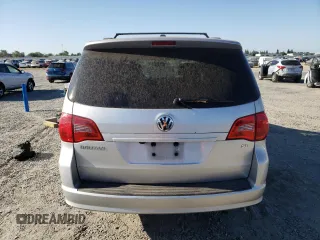 2011 Volkswagen Routan SE with VIN 2V4RW3DG3BR766608, listed as a Copart auction lot 67268015 with 144,329 mi miles and Clean title. Bid and sale history available at DreamBid. Image 6.