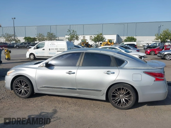 2015 Nissan Altima SL z VIN 1N4AL3AP1FC127345, wystawiony jako IAAI lot #42420834 z przebiegiem 134 391 mil mil oraz . Historia ofert i sprzedaży dostępna na DreamBid. Obrazek 14.