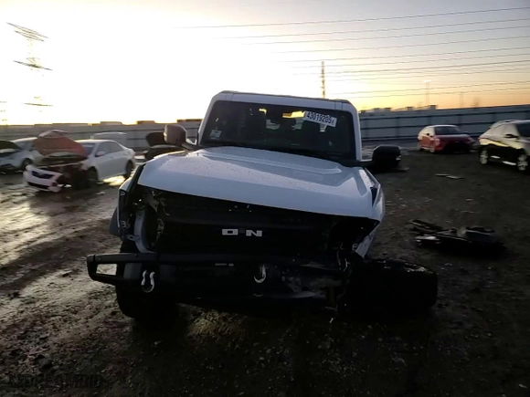 2024 Ford Bronco Badlands with VIN 1FMEE9BP3RLA26637, listed as a Copart auction lot 43019205 with 0 mi miles and Salvage Title. Bid and sale history available at carsss.com. Image 10.
