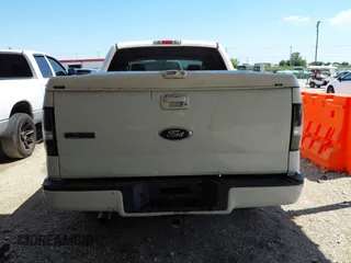 2008 Ford F-150 XLT z VIN 1FTPW12V78KE06868, wystawiony jako IAAI lot #42044311 z przebiegiem Nie podano mil oraz . Historia ofert i sprzedaży dostępna na DreamBid. Obrazek 17.