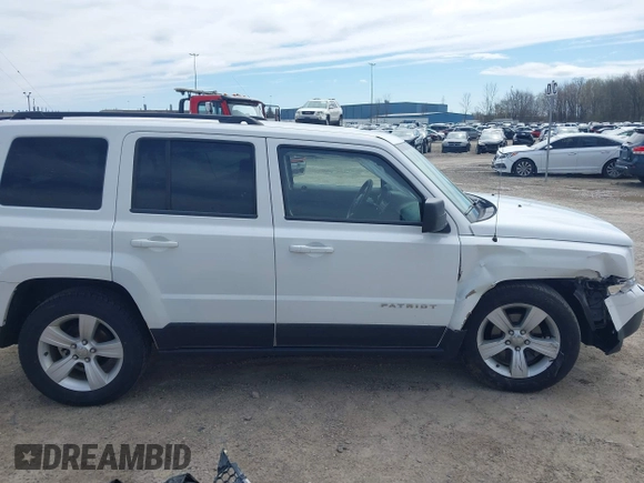 2014 Jeep Patriot Sport with VIN 1C4NJRBB5ED778512, listed as a IAAI auction lot 42172300 with 118,934 mi miles and . Bid and sale history available at carsss.com. Image 13.