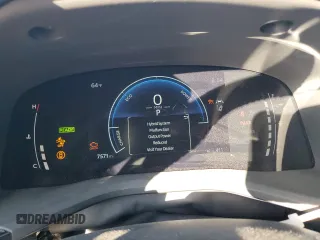 2025 Toyota Camry LE z VIN 4T1DAACK0SU539680, wystawiony jako Copart lot #42923805 z przebiegiem 7 571 mil mil oraz Szkoda całkowita • Salvage title. Historia ofert i sprzedaży dostępna na DreamBid. Obrazek 9.