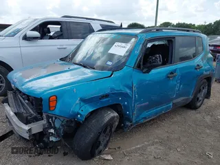 2021 Jeep Renegade Sport with VIN ZACNJDAB3MPM42343, listed as a IAAI auction lot 42551681 with 14,662 mi miles and . Bid and sale history available at DreamBid. Image 2.