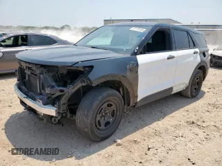 2022 Ford Police Interceptor Utility z VIN 1FM5K8AB3NGA47743, wystawiony jako Copart lot #57174145 z przebiegiem 71 935 mil mil oraz Tytuł czysty. Historia ofert i sprzedaży dostępna na DreamBid. Obrazek 1.