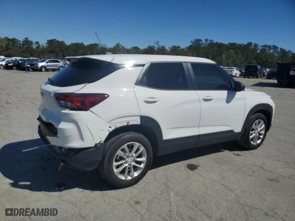 2024 Chevrolet TrailBlazer LS with VIN KL79MMS21RB132524, listed as a Copart auction lot 50181925 with 28,584 mi miles and Salvage Title. Bid and sale history available at carsss.com. Image 3.