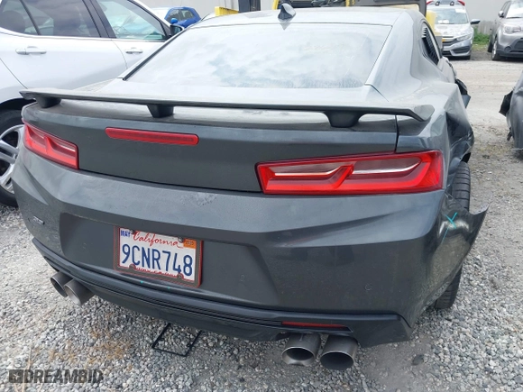 2017 Chevrolet Camaro 2SS with VIN 1G1FG1R72H0150305, listed as a IAAI auction lot 41910711 with 81,003 mi miles. Bid and sale history available at carsss.com. Image 17.