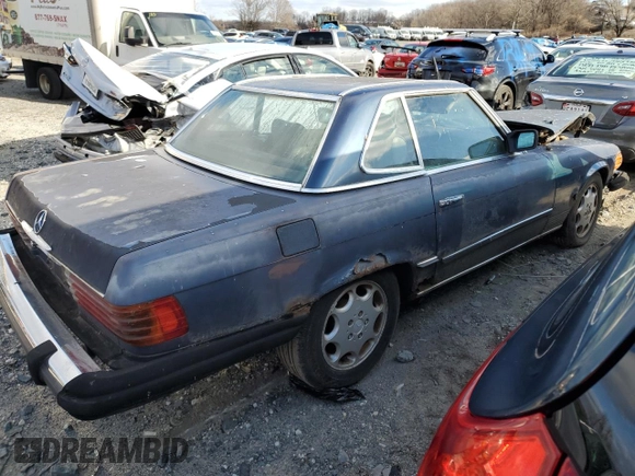 1981 Mercedes-Benz 380 380SL with VIN WDBBA45A1BB004630, listed as a Copart auction lot 87215664 with 8,882 mi miles and Salvage Title. Bid and sale history available at carsss.com. Image 3.