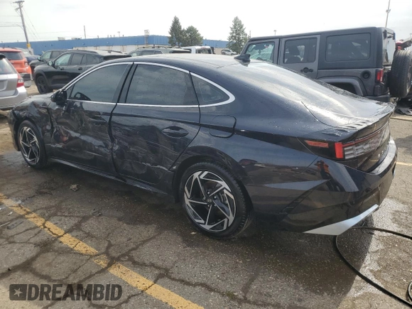 2024 Hyundai Sonata SEL z VIN KMHL14JA2RA409807, wystawiony jako Copart lot #53393045 z przebiegiem 5 661 mil mil oraz Szkoda całkowita • Salvage title. Historia ofert i sprzedaży dostępna na DreamBid. Obrazek 2.