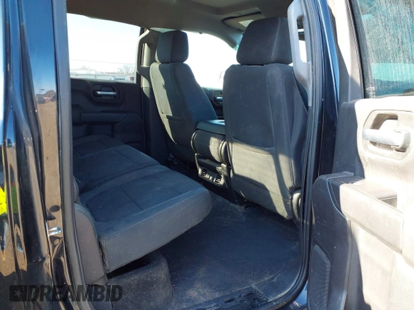 2019 Chevrolet Silverado 1500 LT with VIN 3GCUYDED0KG168295, listed as a IAAI auction lot 40256641 with 102,415 mi miles. Bid and sale history available at carsss.com. Image 5.