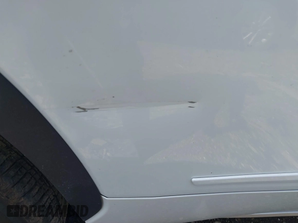 2022 Toyota Highlander XSE with VIN 5TDLZRBH0NS235559, listed as a IAAI auction lot 41684126 with 23,671 mi miles and . Bid and sale history available at DreamBid. Image 6.