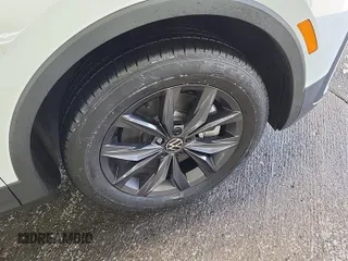 2024 Volkswagen Tiguan SE с VIN 3VV3B7AX0RM096462, выставлен на аукционе IAAI как лот 42844462 с пробегом 33 442 миль миль и . История ставок и продаж доступна на DreamBid. Изображение 42.