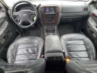 2003 Ford Explorer z VIN 1FMDU75K83ZA63626, wystawiony jako Copart lot #42281185 z przebiegiem 147 777 mil mil oraz Nie do naprawy • Non repairable. Historia ofert i sprzedaży dostępna na DreamBid. Obrazek 8.