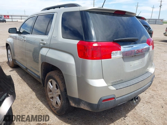 2015 GMC Terrain SLT z VIN 2GKFLXEK1F6240828, wystawiony jako IAAI lot #42164143 z przebiegiem 129 652 mil mil oraz . Historia ofert i sprzedaży dostępna na DreamBid. Obrazek 3.