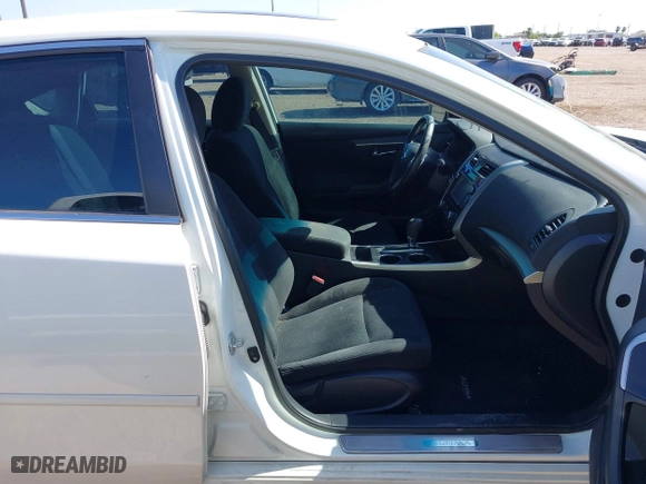 2015 Nissan Altima 2.5 S with VIN 1N4AL3AP6FC127096, listed as a IAAI auction lot 41954022 with 87,577 mi miles. Bid and sale history available at carsss.com. Image 5.