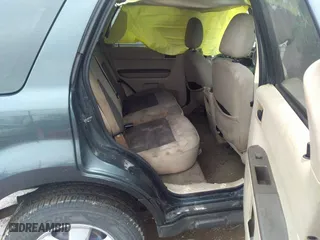 2008 Ford Escape XLT with VIN 1FMCU03148KC05614, listed as a IAAI auction lot 41742231 with 264,599 mi miles. Bid and sale history available at carsss.com. Image 8.