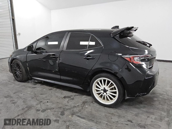2020 Toyota Corolla Hatchback SE with VIN JTND4RBEXL3091540, listed as a Copart auction lot 71371204 with 106,199 mi miles and Clean Title. Bid and sale history available at carsss.com. Image 2.