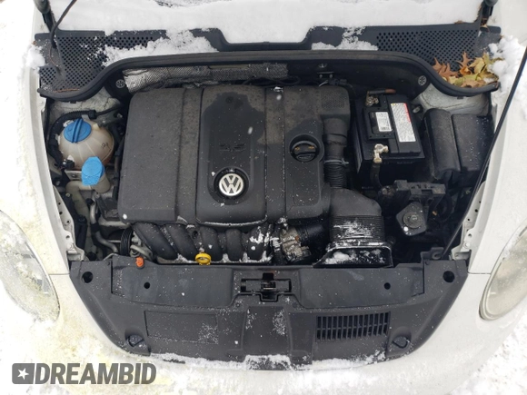 2013 Volkswagen Beetle 2.5L w/Sun with VIN 3VWJP7AT4DM681491, listed as a Copart auction lot 86342784 with Not provided miles and Salvage title. Bid and sale history available at DreamBid. Image 13.