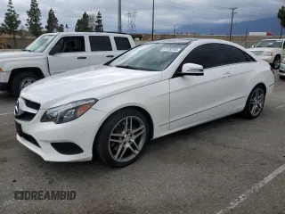 2015 Mercedes-Benz E 400 with VIN WDDKJ6FB3FF303383, listed as a Copart auction lot 57138795 with 62,839 mi miles and Salvage title. Bid and sale history available at DreamBid. Image 1.