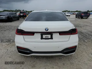 2022 BMW 7 Series 740i with VIN WBA7T2C00NCH30980, listed as a Copart auction lot 62214905 with 37,310 mi miles and Non repairable. Bid and sale history available at DreamBid. Image 6.