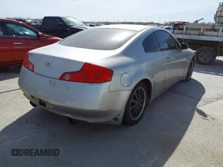 2003 Infiniti G35 w/Leather z VIN JNKCV54E93M210383, wystawiony jako IAAI lot #41809901 z przebiegiem 256 329 mil mil oraz . Historia ofert i sprzedaży dostępna na DreamBid. Obrazek 4.