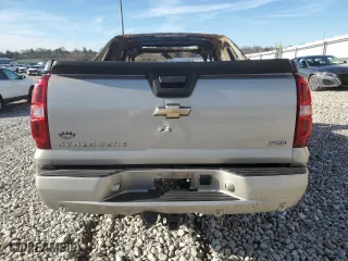 2008 Chevrolet Avalanche LS with VIN 3GNFK12328G284053, listed as a Copart auction lot 81843974 with 0 mi miles and Non Repairable. Bid and sale history available at carsss.com. Image 6.