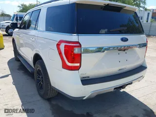 2019 Ford Expedition XLT with VIN 1FMJU1HT3KEA10827, listed as a IAAI auction lot 42016508 with 83,286 mi miles. Bid and sale history available at carsss.com. Image 3.