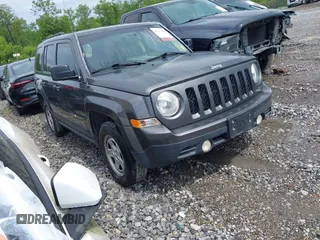 2016 Jeep Patriot Sport z VIN 1C4NJPBA6GD576356, wystawiony jako IAAI lot #42173101 z przebiegiem 140 581 mil mil oraz . Historia ofert i sprzedaży dostępna na DreamBid. Obrazek 1.
