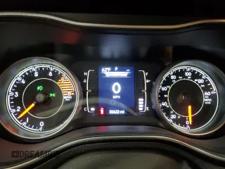 2019 Jeep Cherokee Altitude с VIN 1C4PJMLX7KD408728, выставлен на аукционе Copart как лот 58470725 с пробегом 30 622 миль миль и Чистый • Clean title. История ставок и продаж доступна на DreamBid. Изображение 9.