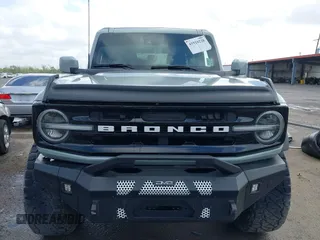 2022 Ford Bronco с VIN 1FMEE5BP9NLB05314, выставлен на аукционе IAAI как лот 41910228 с пробегом Не указан миль и . История ставок и продаж доступна на DreamBid. Изображение 12.