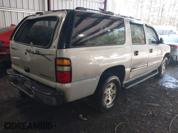 2004 Chevrolet Suburban LS with VIN 3GNEC16Z74G201816, listed as a IAAI auction lot 41721157 with 265,245 mi miles. Bid and sale history available at carsss.com. Image 4.