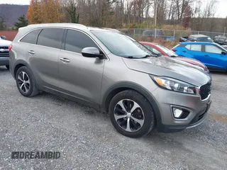 2016 Kia Sorento EX with VIN 5XYPH4A57GG107009, listed as a IAAI auction lot 40882550 with 163,329 mi miles. Bid and sale history available at carsss.com. Image 1.
