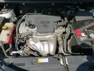 2017 Toyota RAV4 XLE z VIN 2T3WFREV8HW324127, wystawiony jako Copart lot #81689405 z przebiegiem 105 418 mil mil oraz Szkoda całkowita • Salvage title. Historia ofert i sprzedaży dostępna na DreamBid. Obrazek 14.