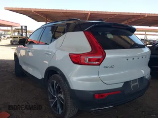 2019 Volvo XC40 Momentum с VIN YV4162XZ5K2016041, выставлен на аукционе IAAI как лот 42565362 с пробегом 112 329 миль миль и . История ставок и продаж доступна на DreamBid. Изображение 3.