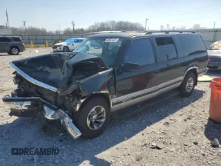1997 Chevrolet Suburban with VIN 1GNEC16R6VJ375912, listed as a Copart auction lot 46957475 with 252,367 mi miles and Salvage Title. Bid and sale history available at carsss.com. Image 1.