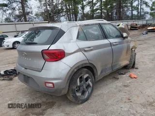 2024 Hyundai Venue SEL with VIN KMHRC8A32RU333999, listed as a IAAI auction lot 41265592 with 17,616 mi miles and . Bid and sale history available at DreamBid. Image 4.