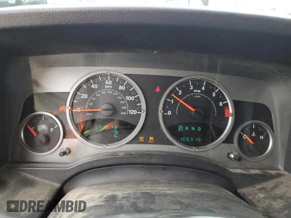 2007 Jeep Patriot Limited z VIN 1J8FF48W37D275916, wystawiony jako Copart lot #56585205 z przebiegiem 106 919 mil mil oraz Szkoda całkowita • Salvage title. Historia ofert i sprzedaży dostępna na DreamBid. Obrazek 9.