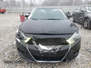 2017 Nissan Maxima SV with VIN 1N4AA6AP0HC383938, listed as a Copart auction lot 50135285 with 162,397 mi miles and Salvage Title. Bid and sale history available at DreamBid. Image 5.