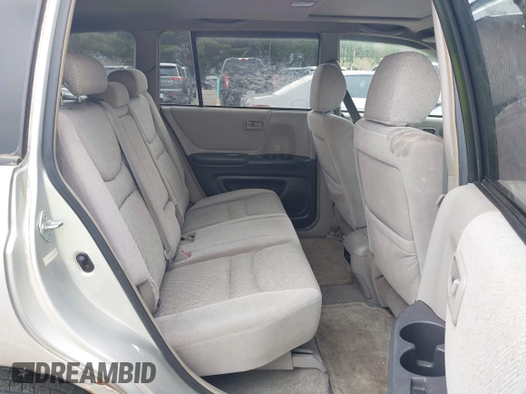 2003 Toyota Highlander z VIN JTEHF21A130118885, wystawiony jako IAAI lot #42475699 z przebiegiem 151 201 mil mil oraz . Historia ofert i sprzedaży dostępna na DreamBid. Obrazek 8.