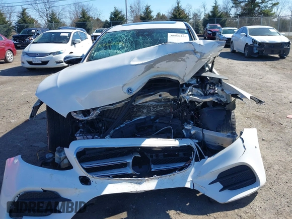 2019 Mercedes-Benz E 300 с VIN WDDZF4JB3KA515414, выставлен на аукционе IAAI как лот 38868239 с пробегом 61 449 миль миль и . История ставок и продаж доступна на DreamBid. Изображение 11.