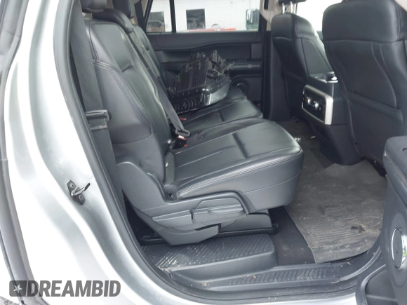 2024 Ford Expedition Max XLT with VIN 1FMJK1J82REA48491, listed as a IAAI auction lot 41272798 with 28,000 mi miles and . Bid and sale history available at DreamBid. Image 8.