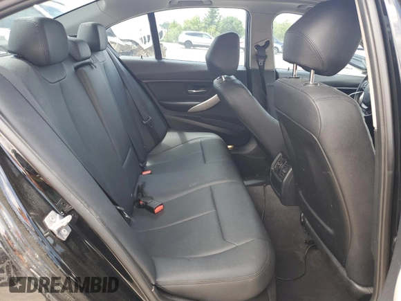 2014 BMW 3 Series 320i xDrive with VIN WBA3C3G51ENS72023, listed as a Copart auction lot 58595225 with 104,315 mi miles and Salvage title. Bid and sale history available at DreamBid. Image 10.