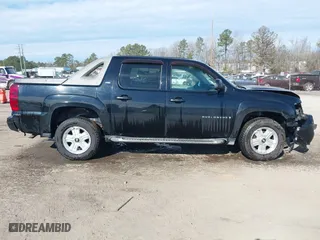 2009 Chevrolet Avalanche LT w/2LT with VIN 3GNFK22079G191901, listed as a IAAI auction lot 41641130 with 187,892 mi miles. Bid and sale history available at carsss.com. Image 13.