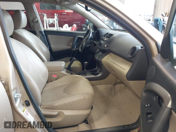 2010 Toyota RAV4 Ltd with VIN JTMDK4DVXAD015429, listed as a IAAI auction lot 41590833 with 1 mi miles. Bid and sale history available at carsss.com. Image 5.