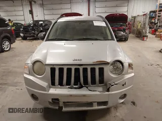 2007 Jeep Compass Sport with VIN 1J8FF47W57D598222, listed as a IAAI auction lot 41379480 with 181,919 mi miles. Bid and sale history available at carsss.com. Image 12.
