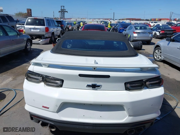 2024 Chevrolet Camaro 2SS with VIN 1G1FH3D73R0102068, listed as a IAAI auction lot 41764203 with 10,024 mi miles. Bid and sale history available at carsss.com. Image 16.
