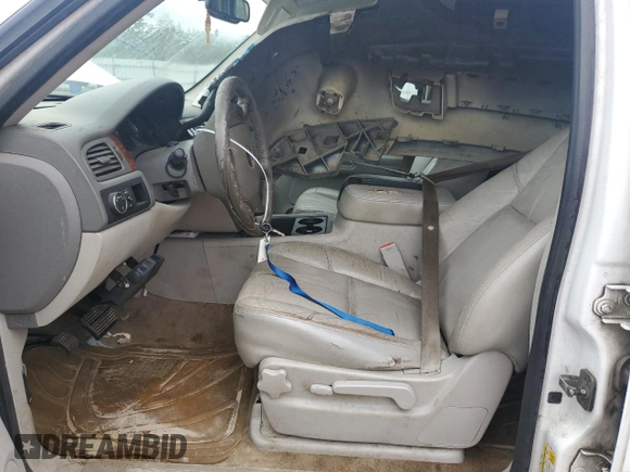 2009 GMC Yukon SLT w/4SA with VIN 1GKFC33J59R178362, listed as a Copart auction lot 69698034 with 321,104 mi miles and Salvage Title. Bid and sale history available at carsss.com. Image 7.